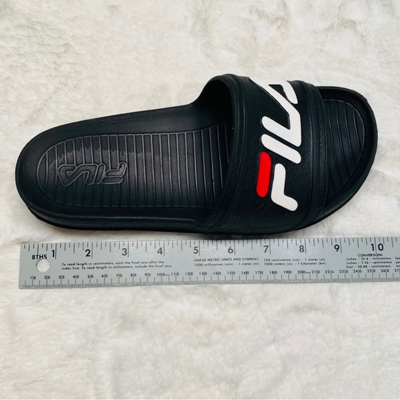 FILA Slide Sandals Unisex, Men’s size 6, Women’s Size 7 or Youth 5/6 Pre-Owned - Picture 10 of 12